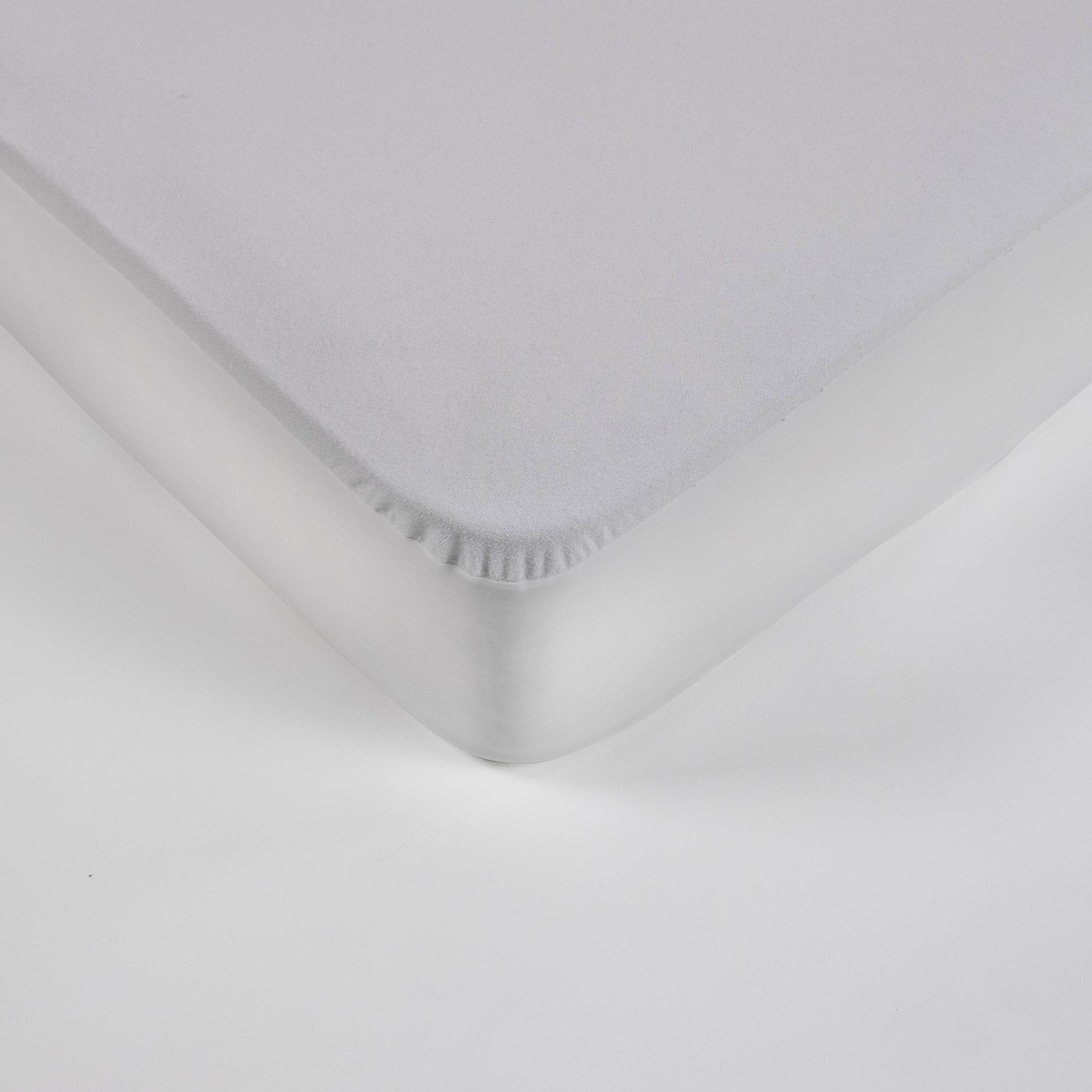 FITTED WATERPROOF MATTRESS COVER (120X200) - Image 3