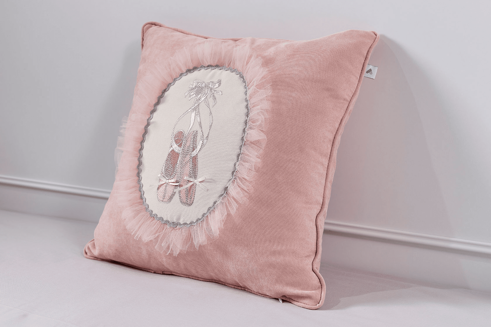 CUSHION BALLERINA NO:03 - Image 2