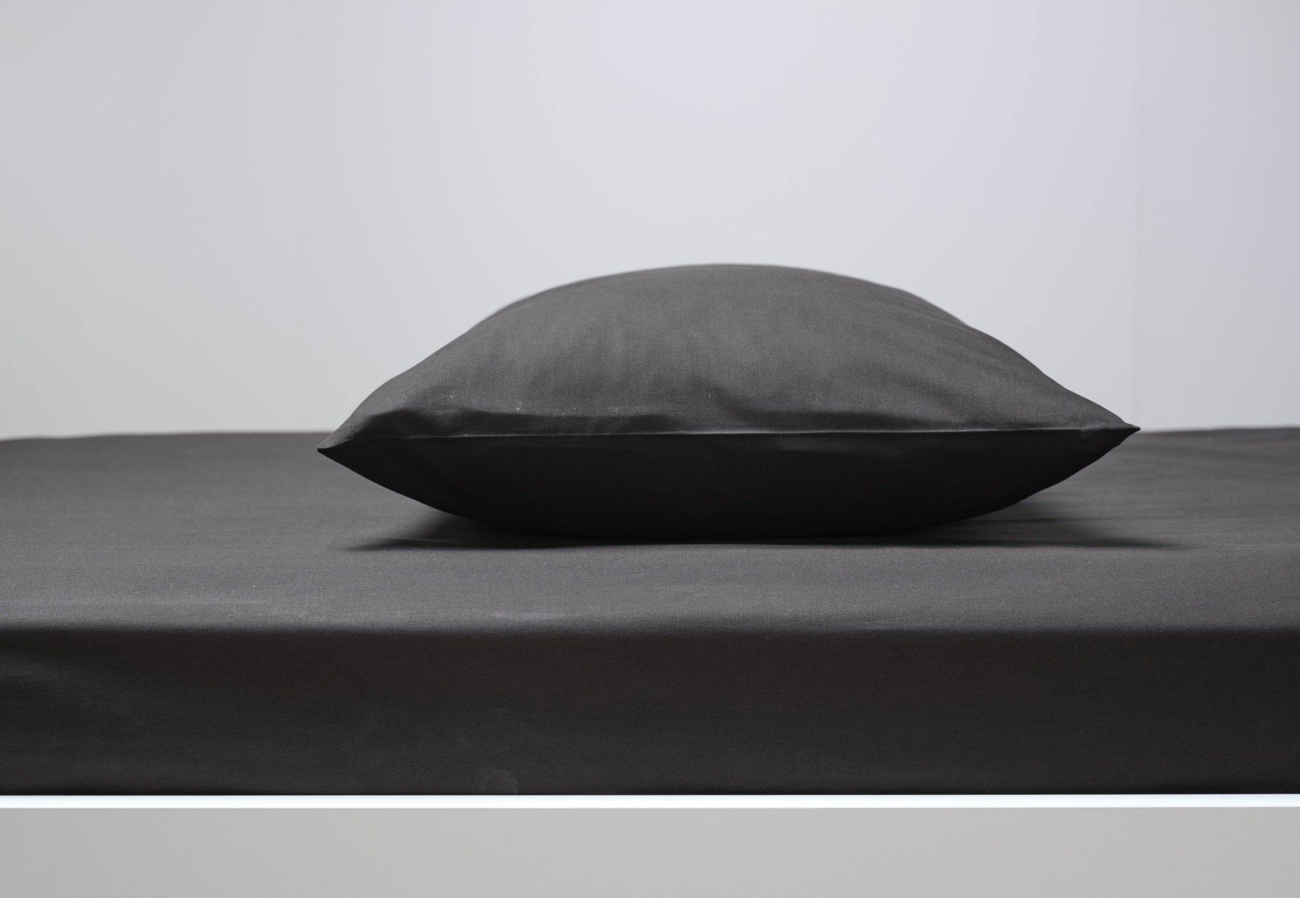 COTTON SHEET SET BLACK 180X260 - Image 3